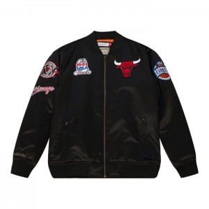 Chamarras Mitchell & Ness Flight Satin Bomber Chicago Bulls Hombre | 9762BPHLV