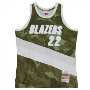 NBA Swingman Mitchell & Ness Ghost Green Camo Clyde Drexler Portland Trail Blazers 1991-92 Jersey Hombre | 5278LIECF